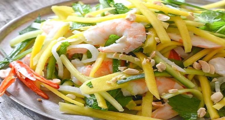 VIETNAMESE PRAWN SALAD